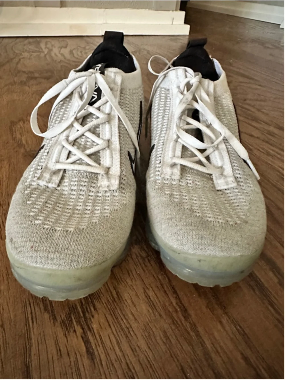 Nike Air VaporMax Flyknit 2021 White/Black Sneakers Women’s 8 / Youth 6.5Y
